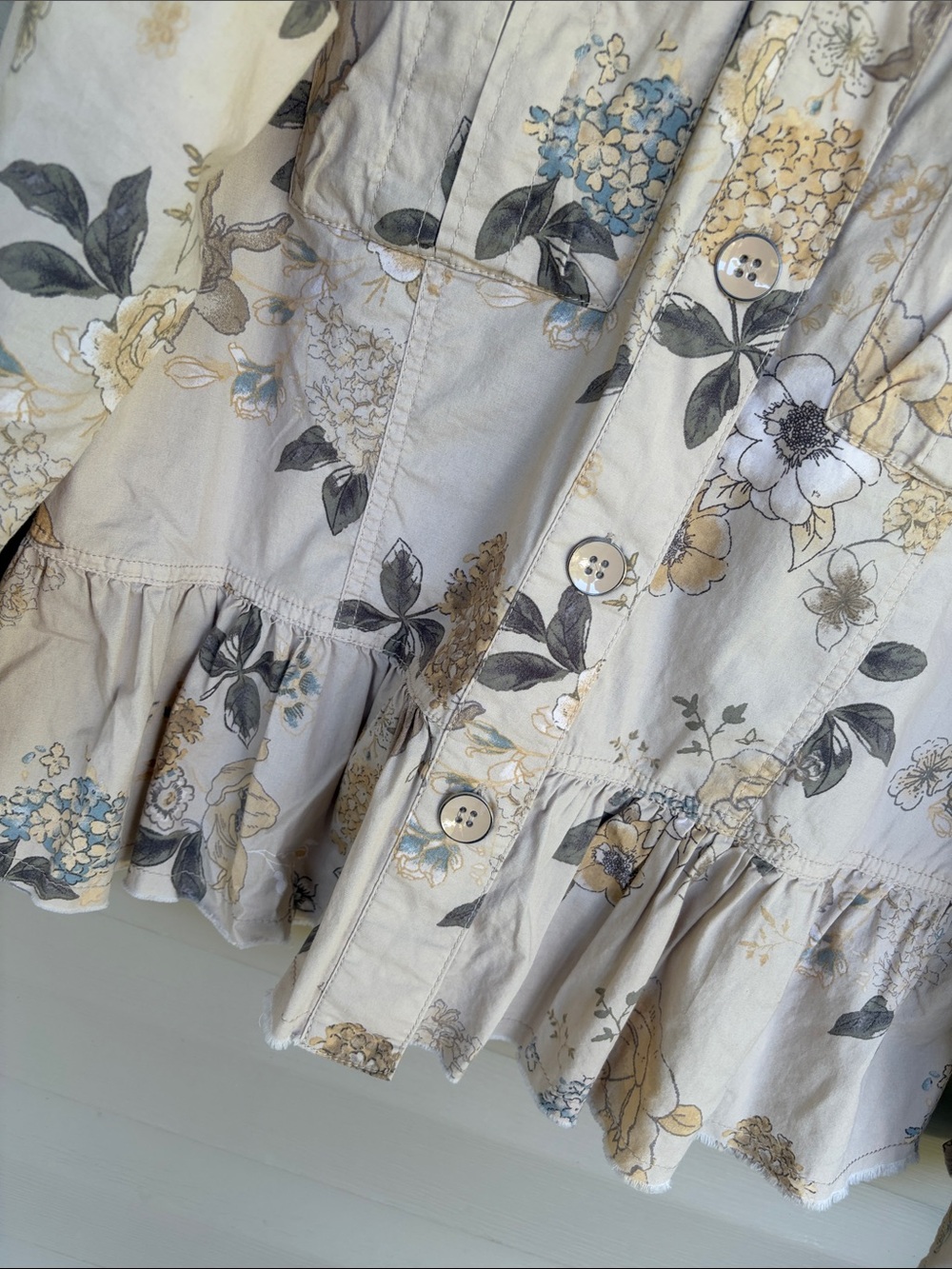 Democracy Floral Peplum Top/Lightweight Shacket Large - Picture 3 of 8